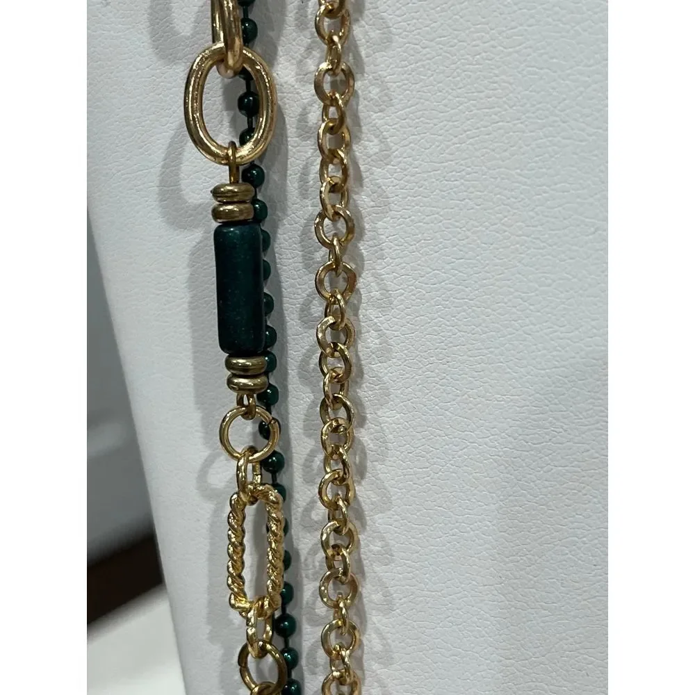 Vintage long Necklace multi strand gold colored‎ and green